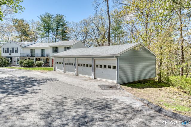 61 Hunter Court 61, Torrington, CT 06790