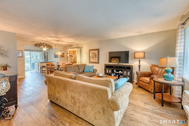 61 Hunter Court 61, Torrington, CT 06790