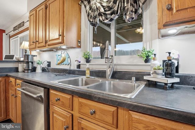 534 HEFFNER RD, Red Lion, PA 17356