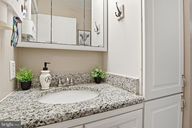 534 HEFFNER RD, Red Lion, PA 17356