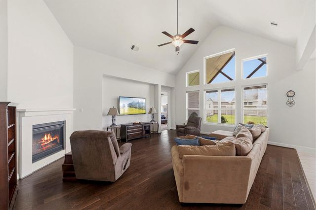 3211 Parker Drive, Pearland, TX 77584