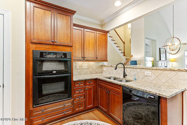 140 Shadow Creek Court, Pinehurst, NC 28374