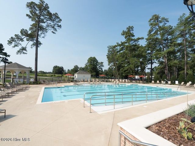 140 Shadow Creek Court, Pinehurst, NC 28374