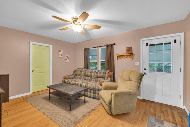 623 Sesson Street, West Plains, MO 65775