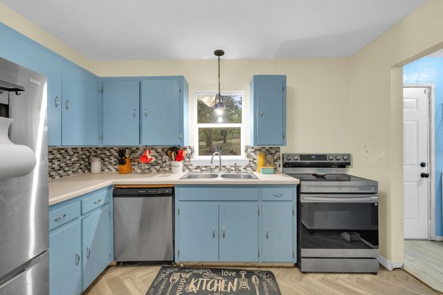 623 Sesson Street, West Plains, MO 65775