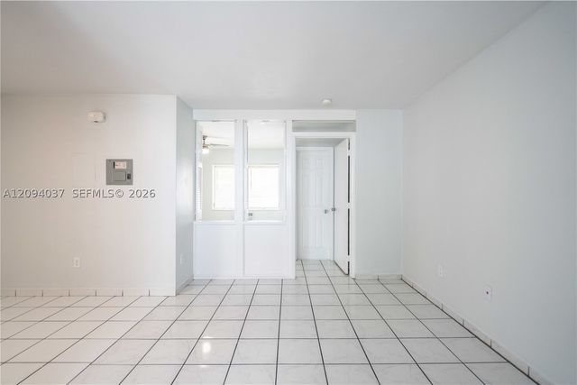 260 Navarre Ave 11, Coral Gables, FL 33134
