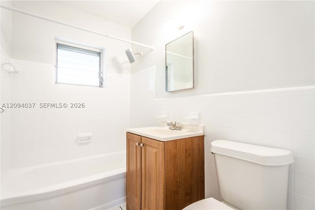 260 Navarre Ave 11, Coral Gables, FL 33134