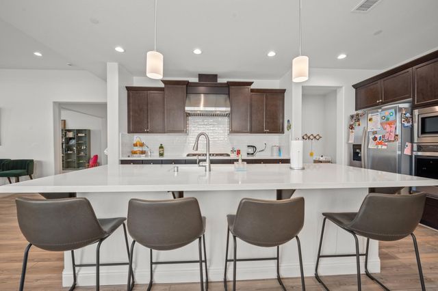 6254 W Holland Avenue, Fresno, CA 93723