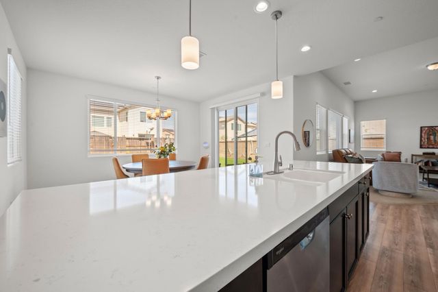 6254 W Holland Avenue, Fresno, CA 93723