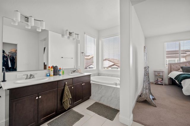 6254 W Holland Avenue, Fresno, CA 93723