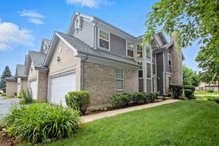 406 Kresswood Drive, Mchenry, IL 60050