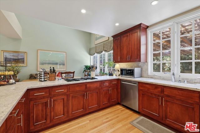 11122 Valley Spring Lane, Studio City (los Angeles), CA 91602