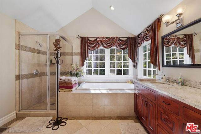 11122 Valley Spring Lane, Studio City (los Angeles), CA 91602