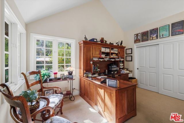 11122 Valley Spring Lane, Studio City (los Angeles), CA 91602