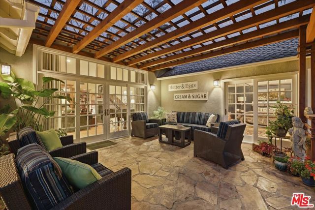 11122 Valley Spring Lane, Studio City (los Angeles), CA 91602