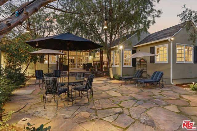 11122 Valley Spring Lane, Studio City (los Angeles), CA 91602