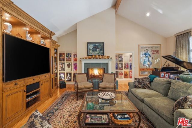 11122 Valley Spring Lane, Studio City (los Angeles), CA 91602