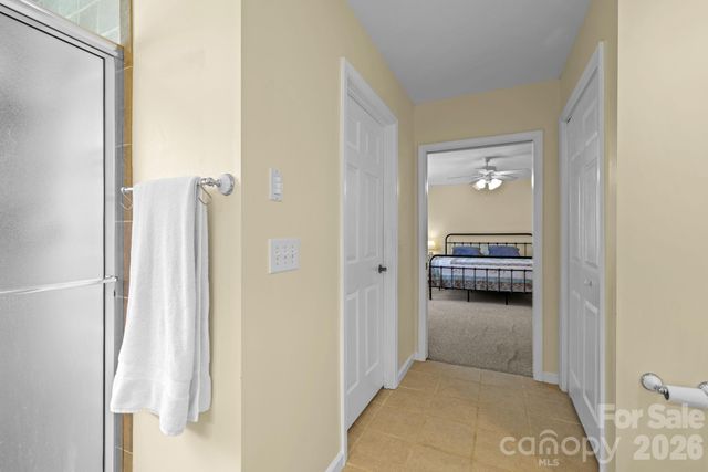 17 Coventry Circle E, Franklin, NC 28734