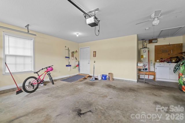 17 Coventry Circle E, Franklin, NC 28734