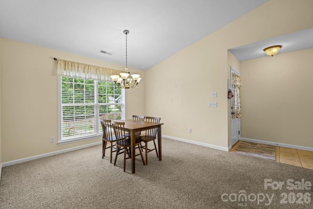 17 Coventry Circle E, Franklin, NC 28734