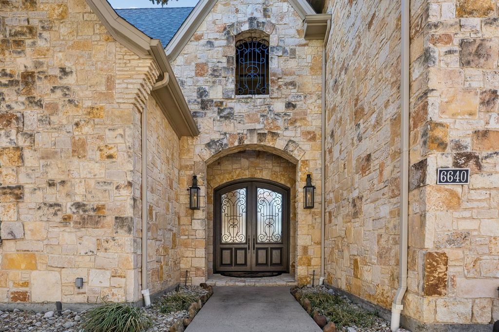 6640 Briar Ridge Lane, Plano, TX 75024 — photo 2