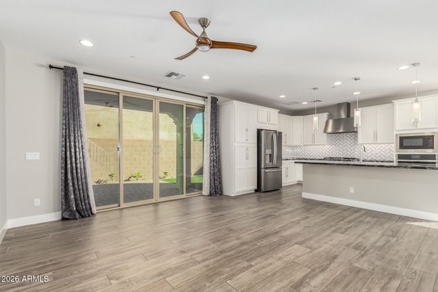 1873 S FOLLETT Way, Gilbert, AZ 85295