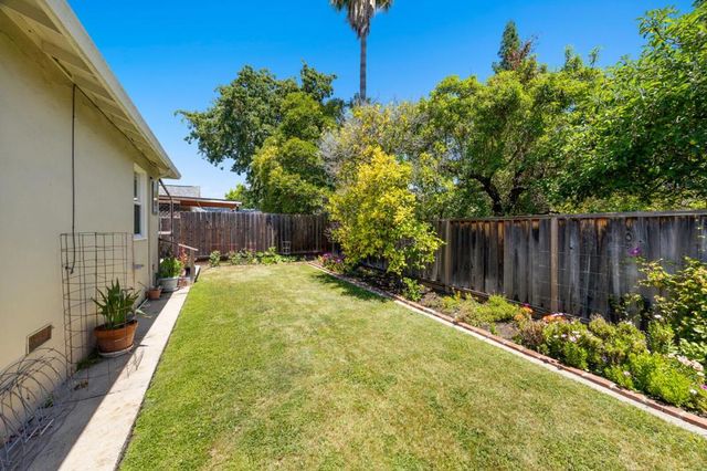 427 Topaz Street, Redwood City, CA 94062