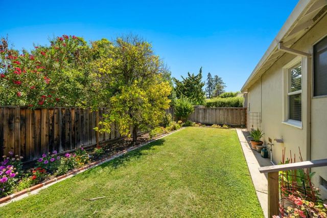 427 Topaz Street, Redwood City, CA 94062