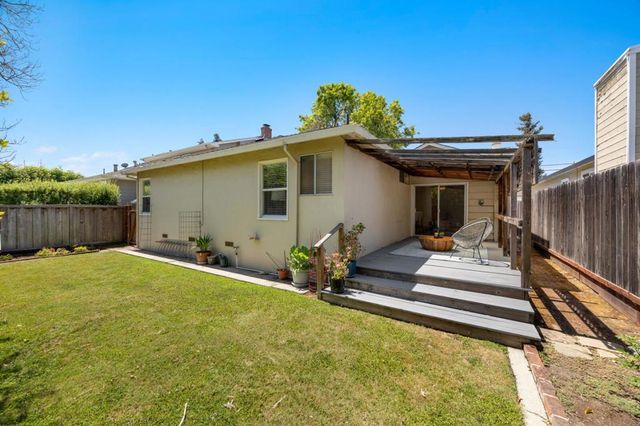 427 Topaz Street, Redwood City, CA 94062