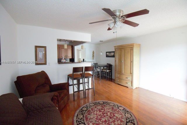 13350 SW 1st St 307P, Pembroke Pines, FL 33027