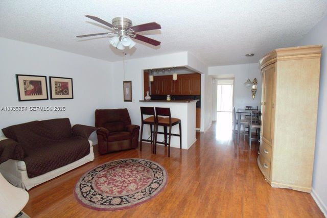 13350 SW 1st St 307P, Pembroke Pines, FL 33027