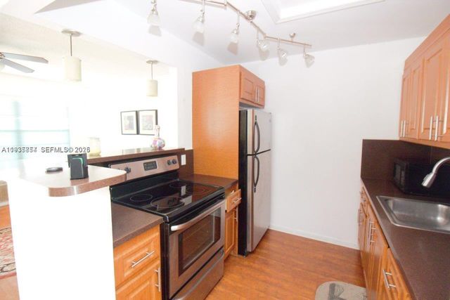 13350 SW 1st St 307P, Pembroke Pines, FL 33027