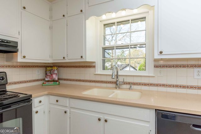 2993 E Howell Drive, Lawrenceville, GA 30044