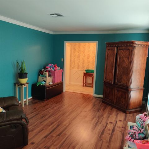 8111 Meadville Street, Houston, TX 77061