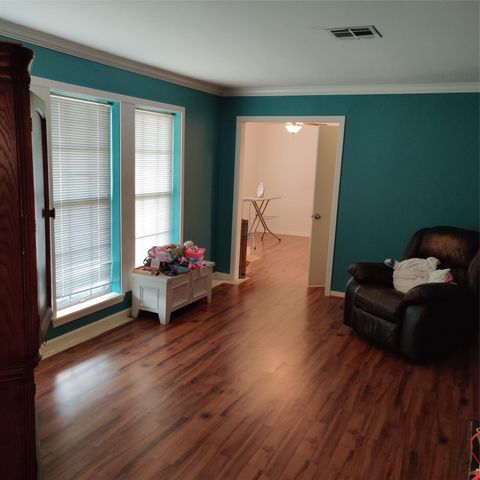 8111 Meadville Street, Houston, TX 77061