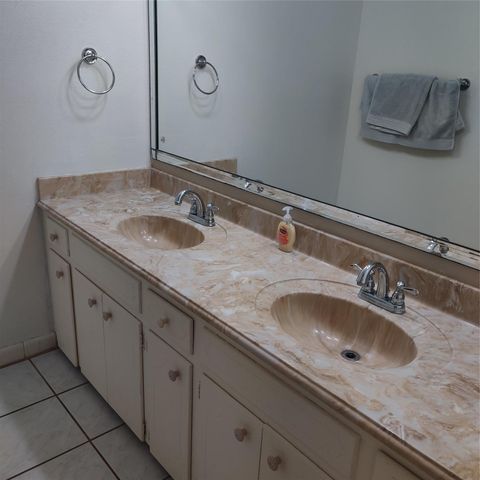 8111 Meadville Street, Houston, TX 77061