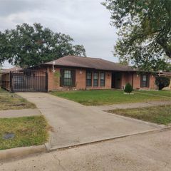 8111 Meadville Street, Houston, TX 77061