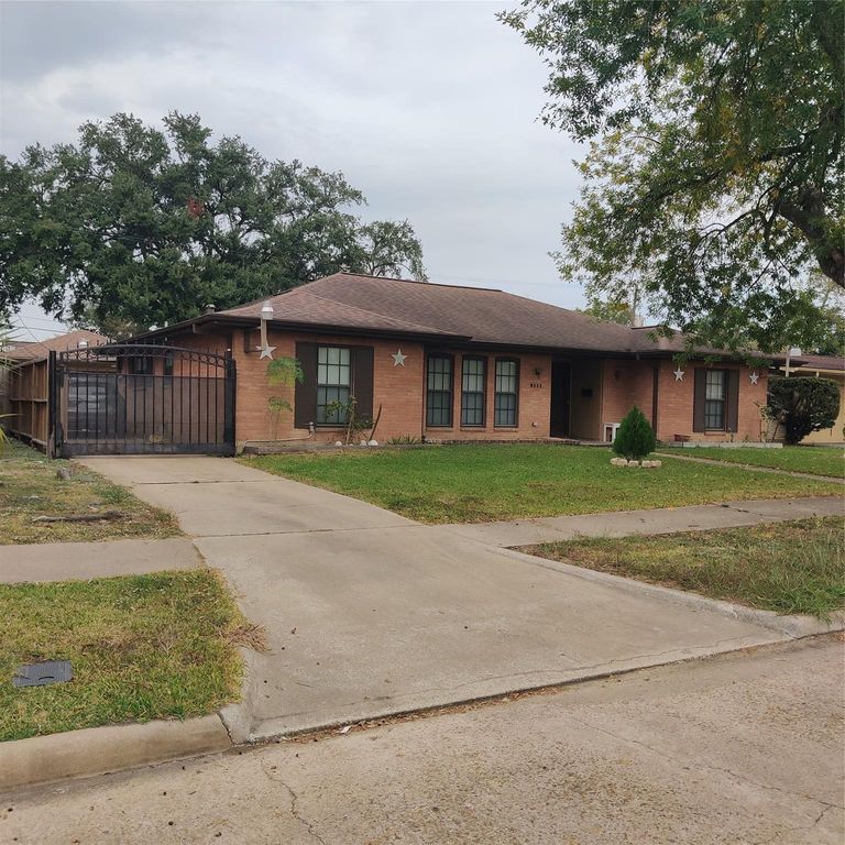 8111 Meadville Street, Houston, TX 77061