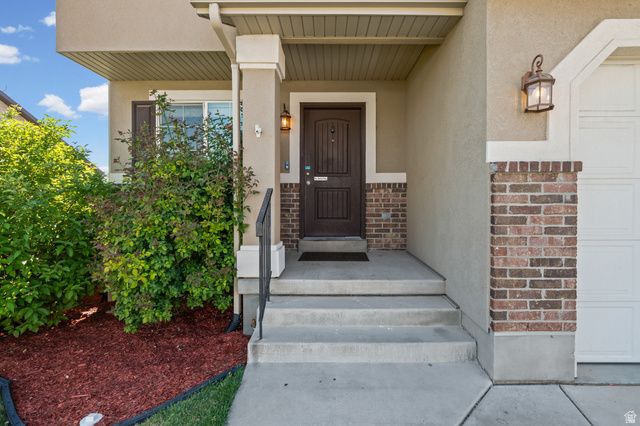 5449 S 2450 W, Roy, UT 84067