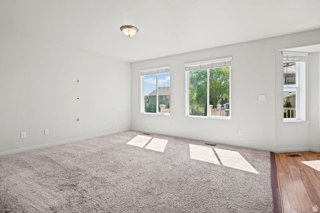 5449 S 2450 W, Roy, UT 84067
