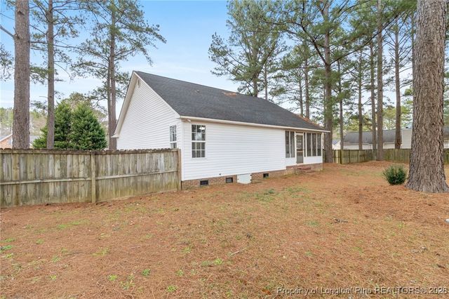 105 Deer Lodge Court, Raeford, NC 28376