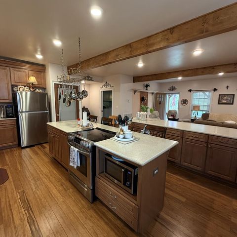 906 Virginia Avenue, Chatsworth, GA 30705