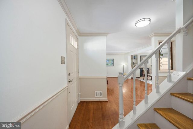 1114 BRADFIELD DR SW, Leesburg, VA 20175