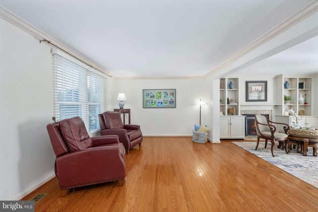 1114 BRADFIELD DR SW, Leesburg, VA 20175