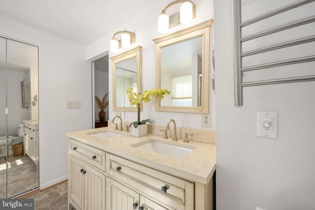 1114 BRADFIELD DR SW, Leesburg, VA 20175