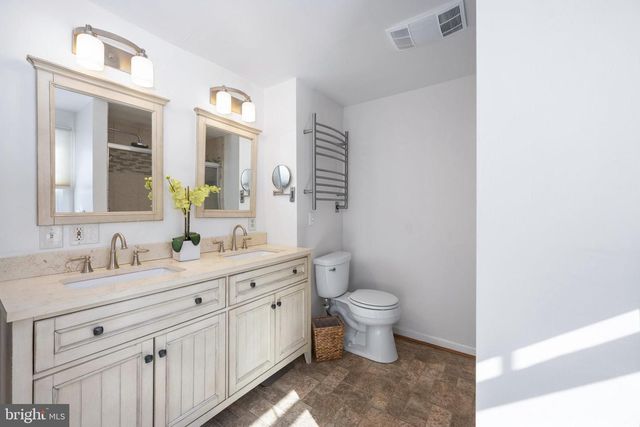 1114 BRADFIELD DR SW, Leesburg, VA 20175