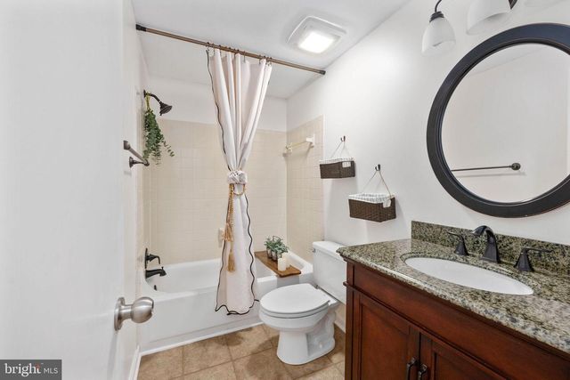 1114 BRADFIELD DR SW, Leesburg, VA 20175