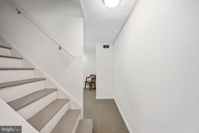 1114 BRADFIELD DR SW, Leesburg, VA 20175