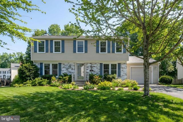 1114 BRADFIELD DR SW, Leesburg, VA 20175