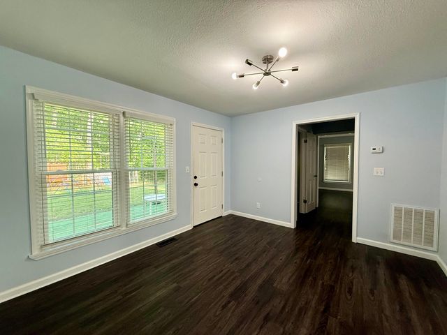 120 Latonia Drive NE, Dalton, GA 30721